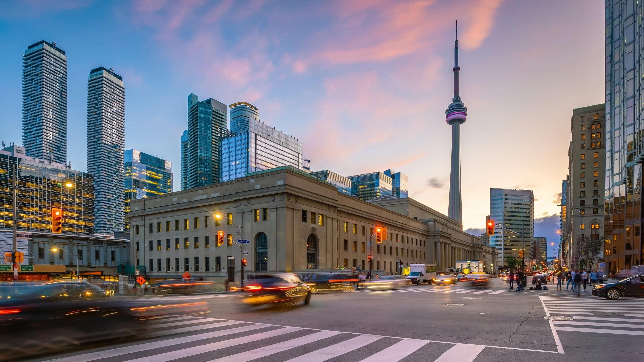 Life in Toronto: A Neighborhood Guide for Newcomers